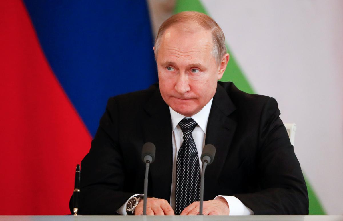 «Сказочный долбо*б»: в сети накинулись на Путина из-за речи о червях и ветряках