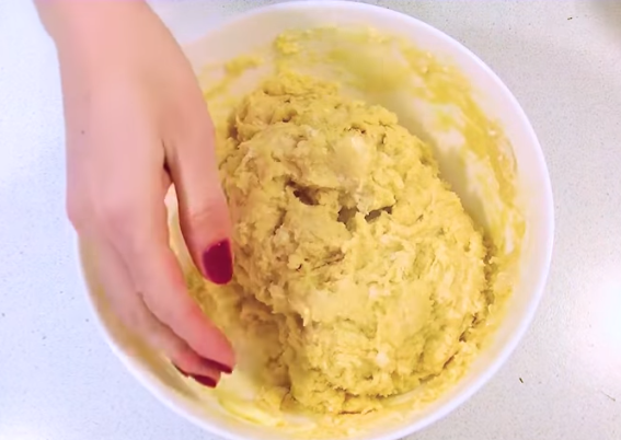 Самый вкусный пасхальный кулич можно приготовить и в духовке, и в мультиварке Самый вкусный пасхальный кулич можно приготовить и в духовке, и в мультиварке