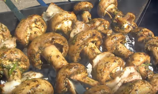 Шашлык из грибов (шашлык из шампиньонов) Шашлык из грибов (шашлык из шампиньонов)