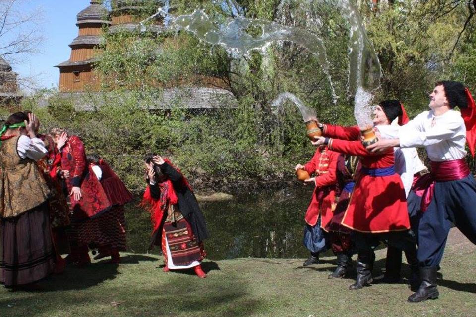 Поливаний понеділок в Черновицкой области