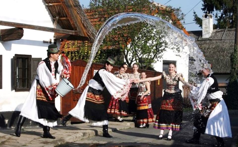 Поливаний понеділок в Черновицкой области