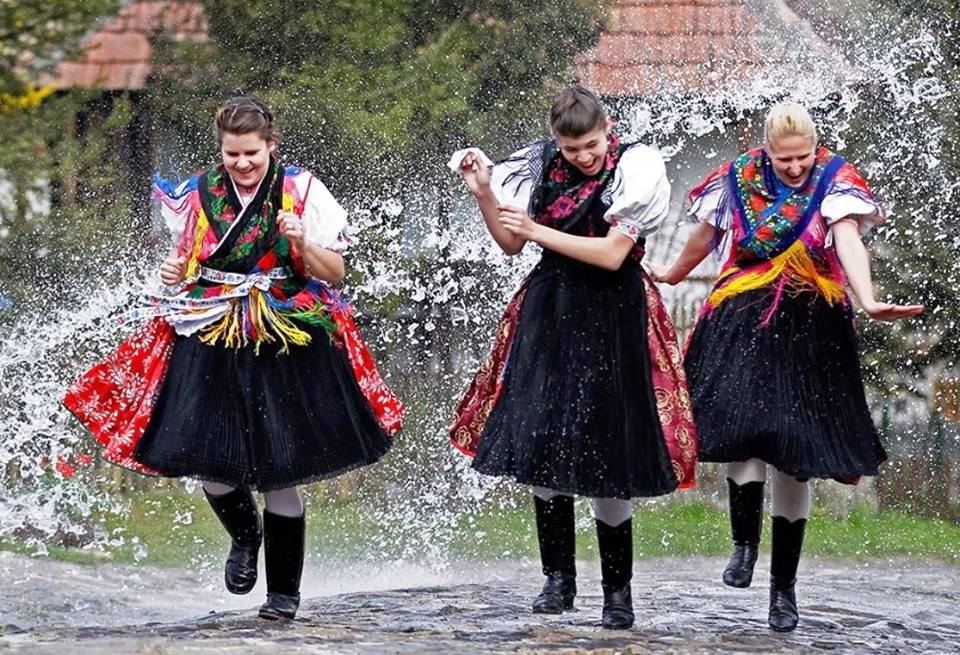 Поливаний понеділок в Черновицкой области