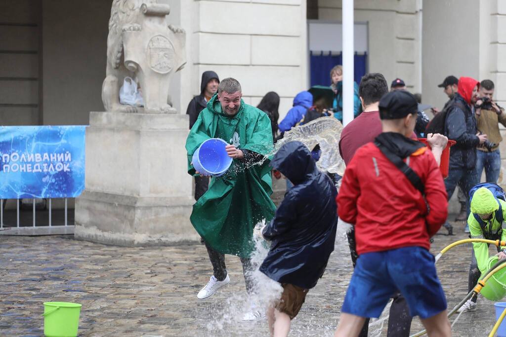 Поливаний понеділок во Львове