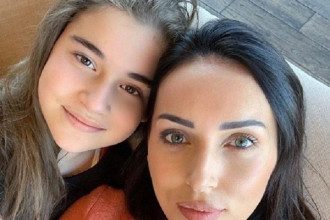 Победу Микеллы Абрамовой связывают с ее звездной мамой Алсу / Фото: Instagram/Алсу