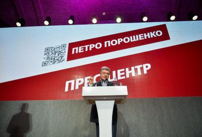 Петр Порошенко снова обратился к Владимиру Зеленскому насчет дебатов на Олимпийском