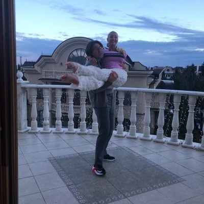 "Не спальня, а вокзальная площадь": Андрей Малахов побывал в постели Волочковой