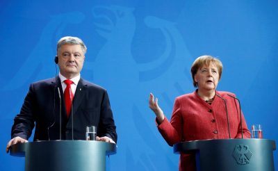 Порошенко рассказал, с кем он писал текст Минских соглашений