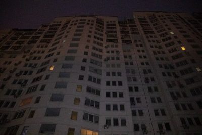 В Киеве девушка погибла в результате падения с 11 этажа дома В Киеве девушка погибла в результате падения с 11 этажа дома