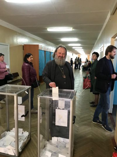 "Положились на промысел Божий": глава Киево-Печерской лавры рассказал, как голосовал на выборах 2019