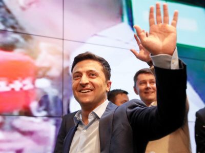 Экономист считает, что после инаугурации Владимира Зеленского в Украине резко не подскочит курс доллара