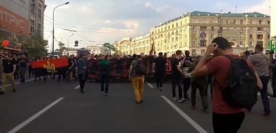 Ультрас снова спели в Харькове песню "Путин - х*йло" в честь 5-летия хита: опубликовано видео