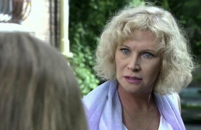 Резко ухудшилось состояние здоровья звезды сериалов Ранетки, Кармелита и Аннушка