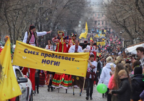 В Одессе стартовала зажигательная Юморина-2019: зрелищные фото и видео