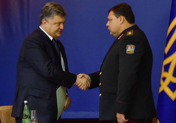 Громкая отставка в АП: курировавший спецслужбы генерал-лейтенант Кондратюк заявил об уходе