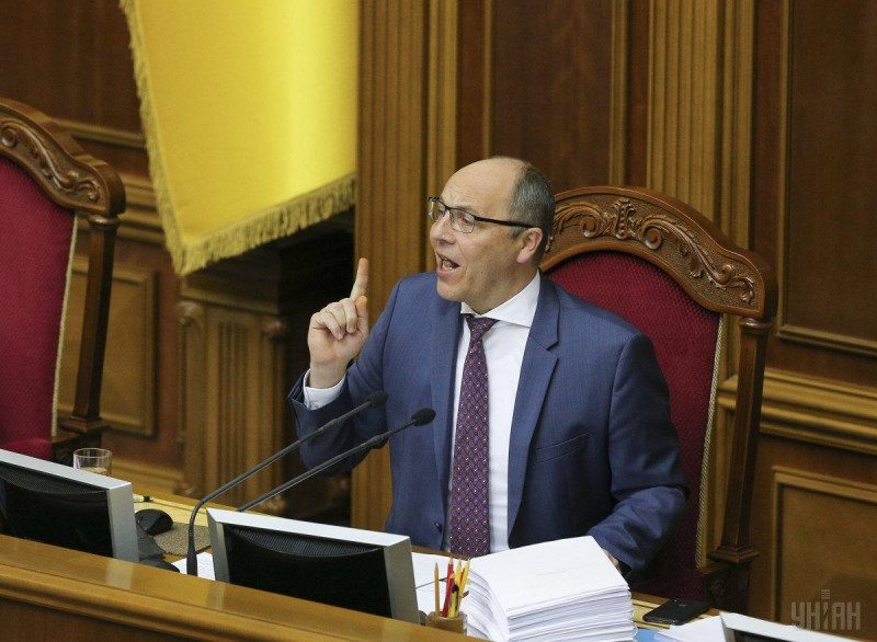 Парубий громогласно назвал людей Зеленского "далекими" и исключил коалицию с ними