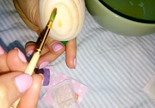 Пасхальные яйца своими руками из салфеток несложно сделать Пасхальные яйца своими руками из салфеток несложно сделать