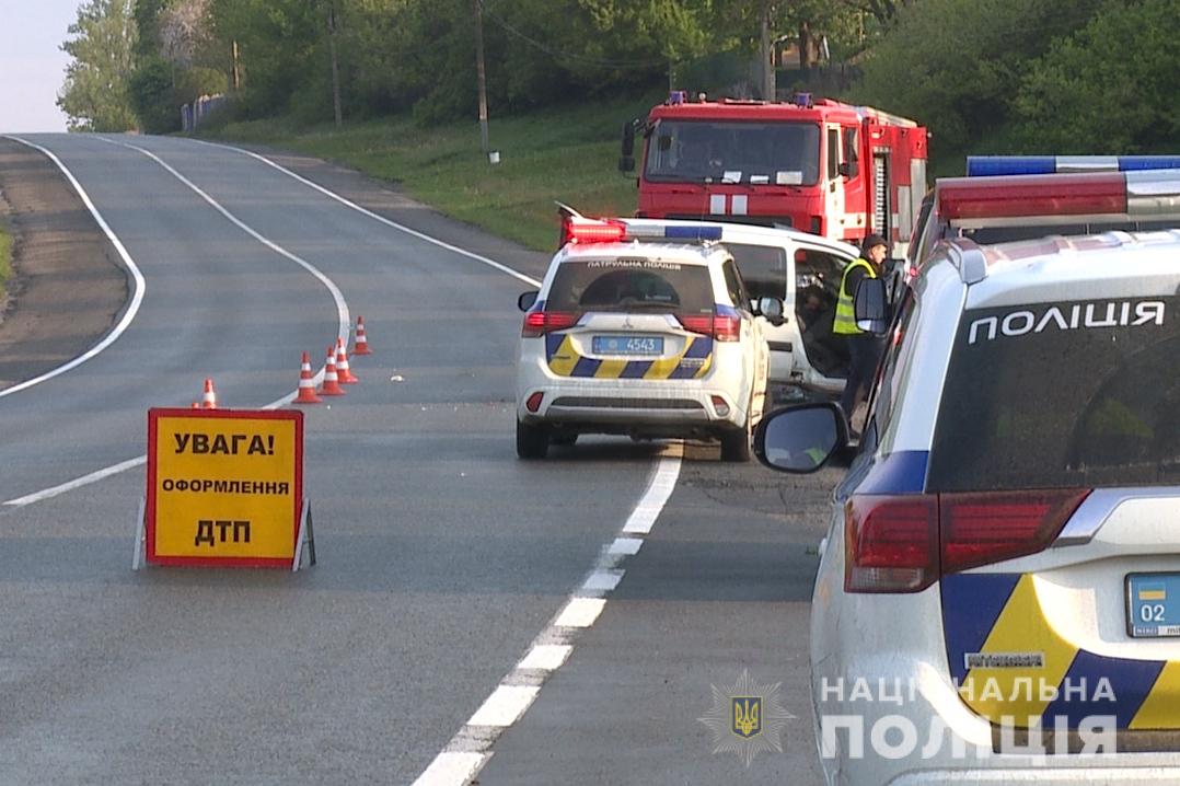 На Виннитчине столкнулись две иномарки, погибли четыре человека