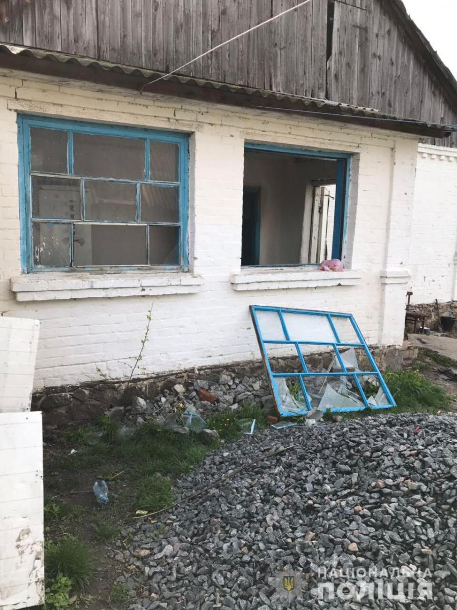 На Киевщине в доме прогремел взрыв, погиб парень