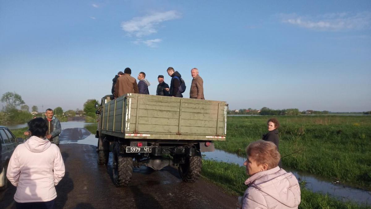 Наводнение на Прикарпатье: что затопило на данный момент Наводнение на Прикарпатье: что затопило на данный момент