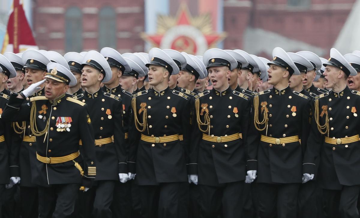 В Москве отменена часть парада Победы