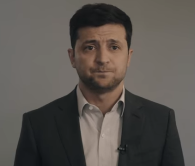 Владимир Зеленский сравнил Петра Порошенко с невоспитанным туристом Владимир Зеленский сравнил Петра Порошенко с невоспитанным туристом