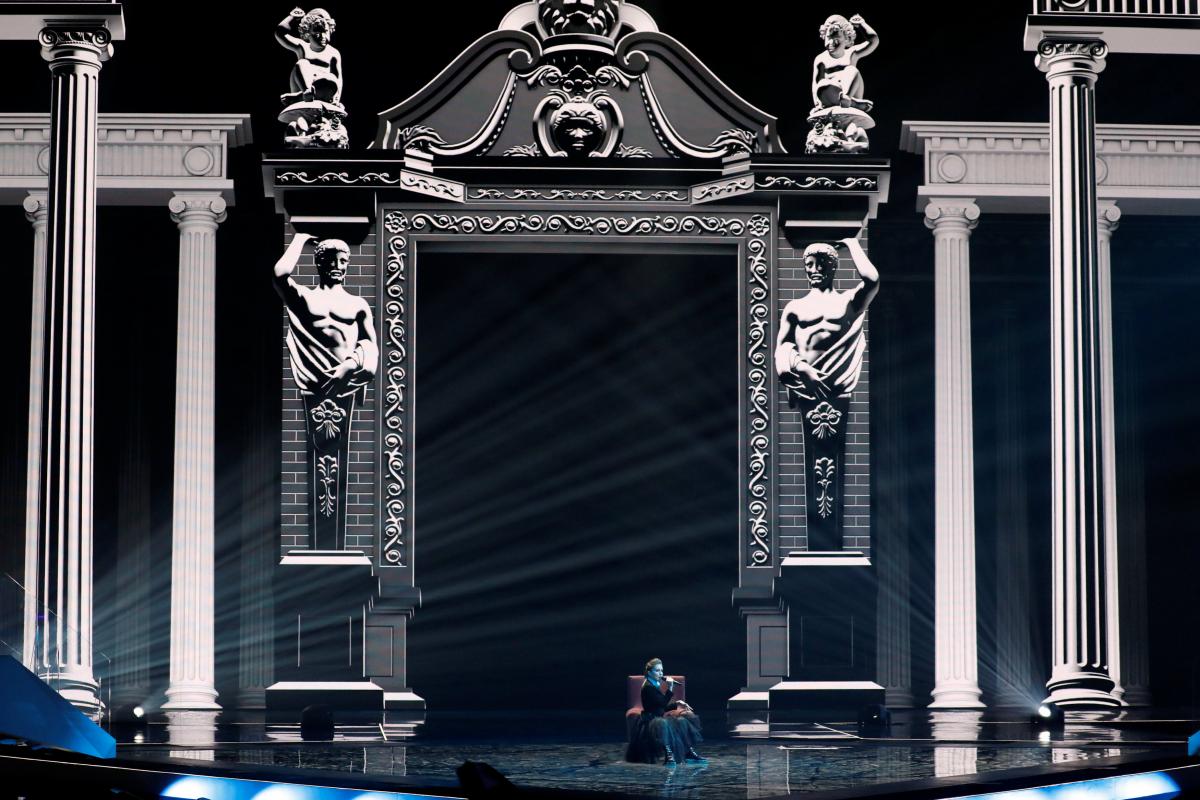 Участница из Румынии Эстер Пеони