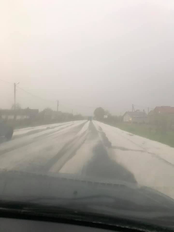 На Ивано-Франковщине в пятницу выпал град