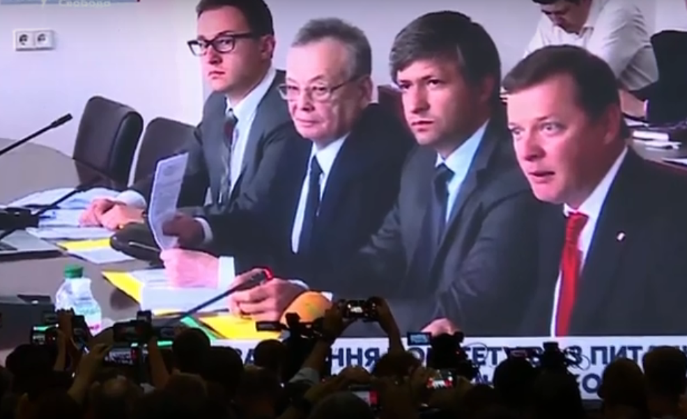 Владимир Зеленский высмеял украинских политиков