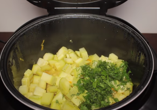 Этапы приготовления кабачков по-флотски