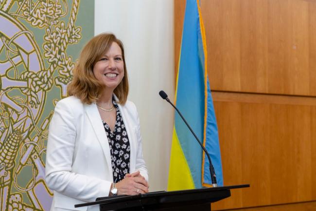 Кристина Квин Кристина Квин