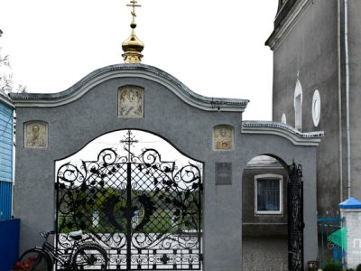 На Волыни приверженцы ПЦУ и Московского патриархата устроили жестокий мордобой