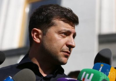 Политолог объяснил, почему нельзя затягивать с инаугурацией Зеленского