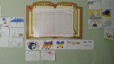 Скандал с детскими рисунками о дружбе с Россией: в школу нагрянули ветераны АТО