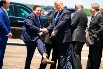 Носки с портретом Трампа / twitter.com/dougmillsnyt