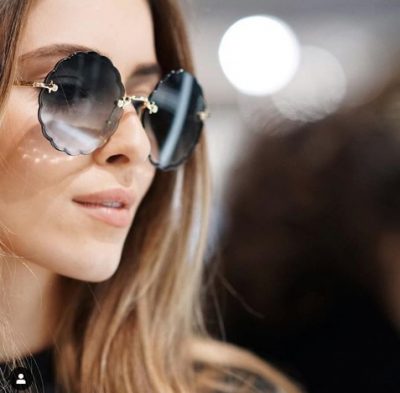 Внучка Ротару показала внушительное декольте