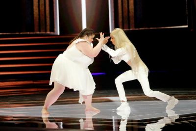 Евровидение 2019 финал: блогер-андрогин из Франции выступил с 200-килограммовой балериной