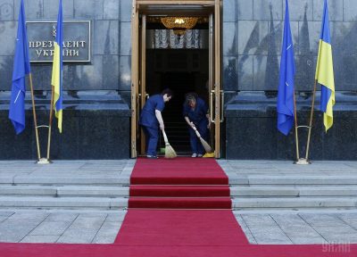 Почему Зеленский объявил войну Раде