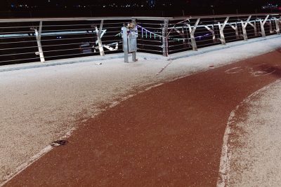 Киевлянин сообщил об очередной поломке на новом киевском мосту Киевлянин сообщил об очередной поломке на новом киевском мосту