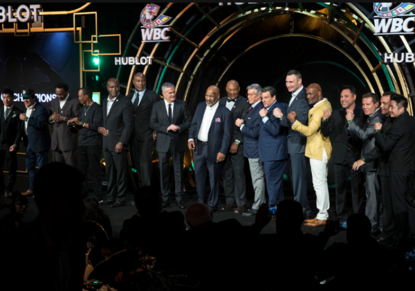 Кличко на благотворительном вечере в США продал за 50 тыс долларов экскурсию по Киеву