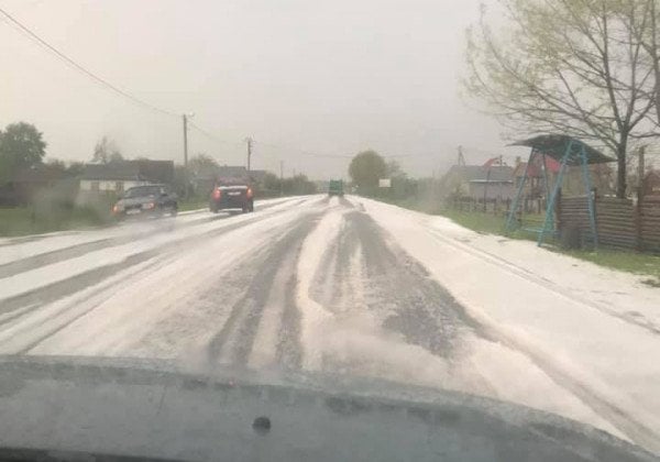Часть Ивано-Франковщины засыпало градом, опубликованы фото и видео