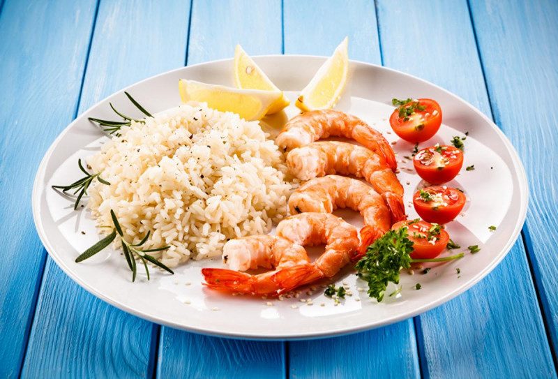 Що не можна їсти на сніданок, щоб не пустити весь день псу під хвіст