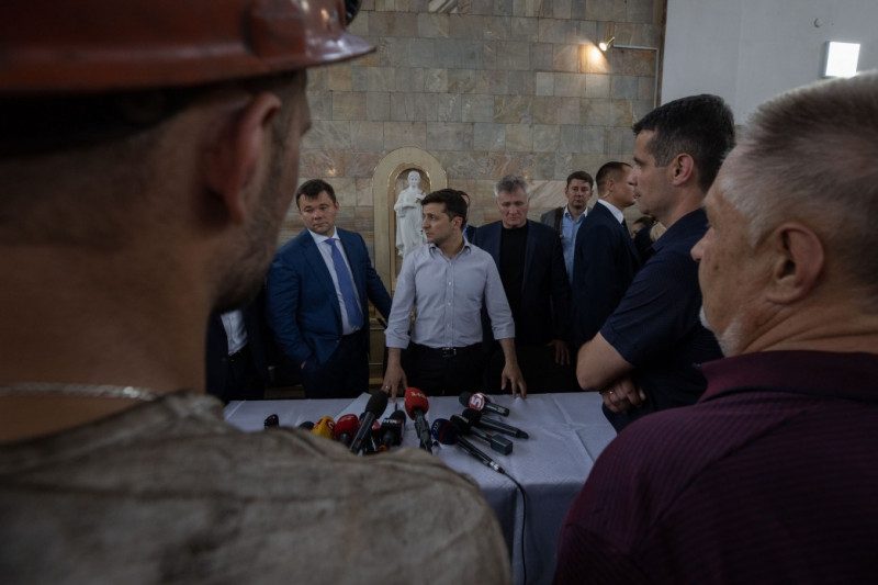 Трагедия на шахте на Львовщине: Зеленский созвал заседание СНБО