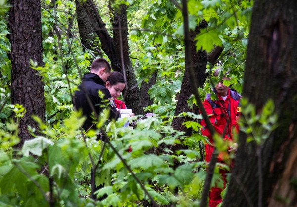 В киевском парке нашли повешенным 25-летнего парня В киевском парке нашли повешенным 25-летнего парня