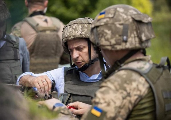 В Минобороны передумали обзывать Зеленского уклонистом В Минобороны передумали обзывать Зеленского уклонистом