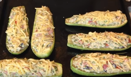 Этапы приготовления фаршированных кабачков-лодочек