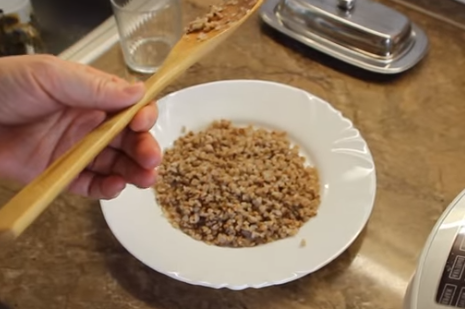 Этапы приготовления гречки в мультиварке Этапы приготовления гречки в мультиварке