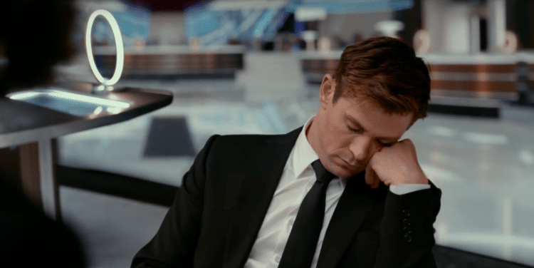 Людив черном 4