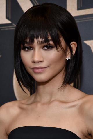 Модный тренд - двойная чёлка