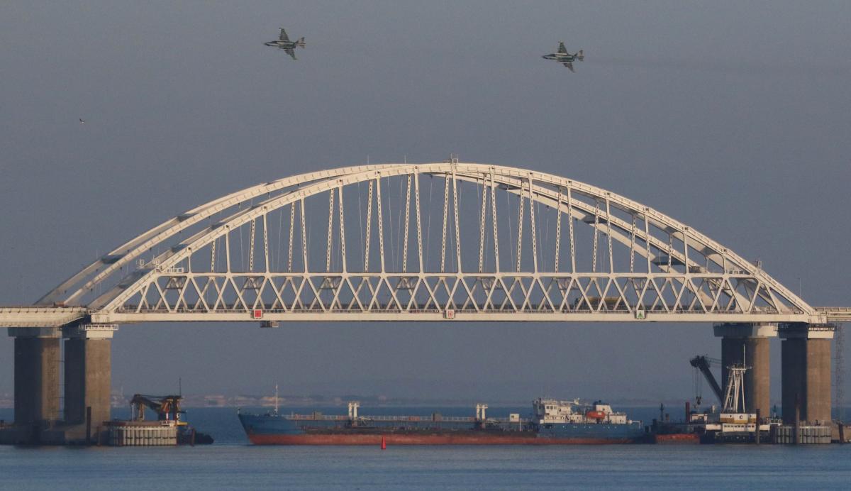 Британия ударила санкциями по участникам строительства Крымского моста