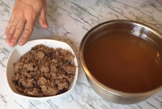 Хлебный квас домашний просто готовится